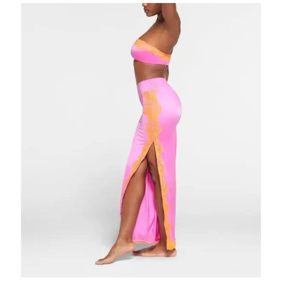 Skims lace swim Skirt neon orchid M - Picture 3 of 8